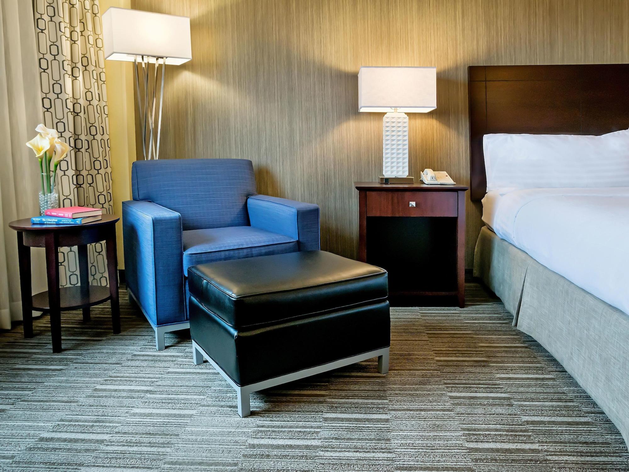 Nashville Airport Marriott Exterior photo