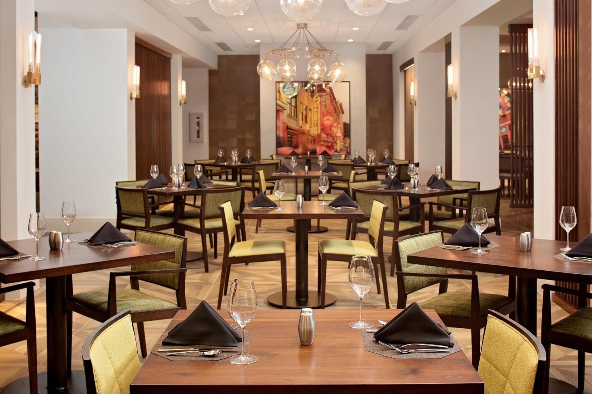 Nashville Airport Marriott Exterior photo