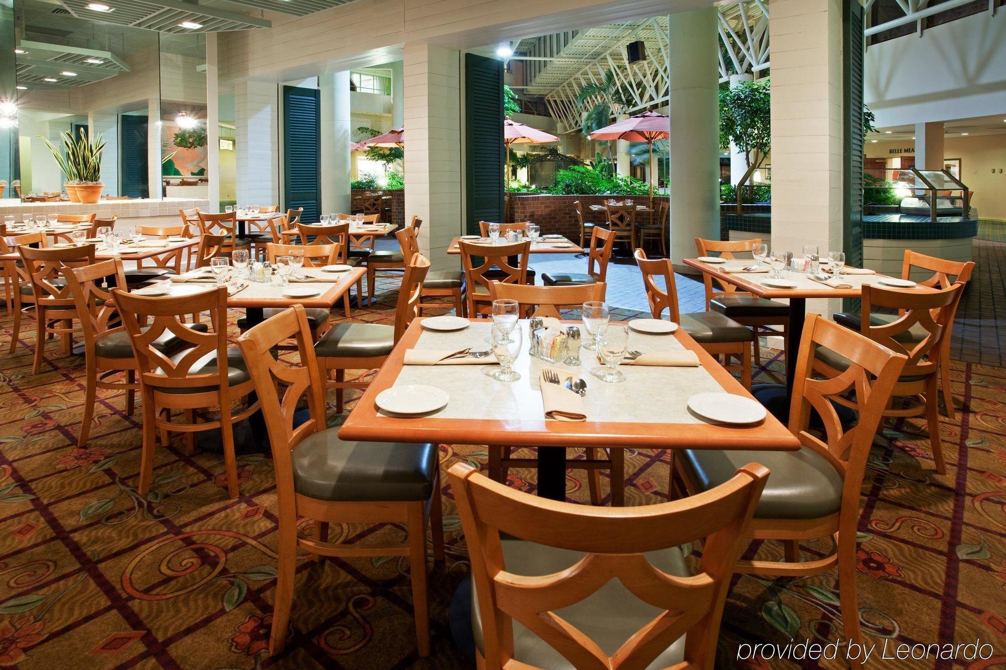 Nashville Airport Marriott Restaurant photo